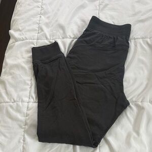 Lululemon black joggers